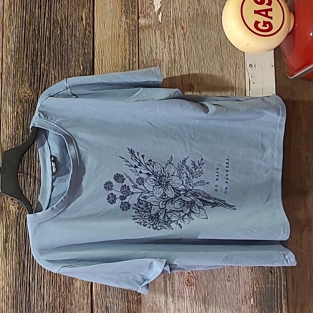 Shein curve tee. 2 for $10